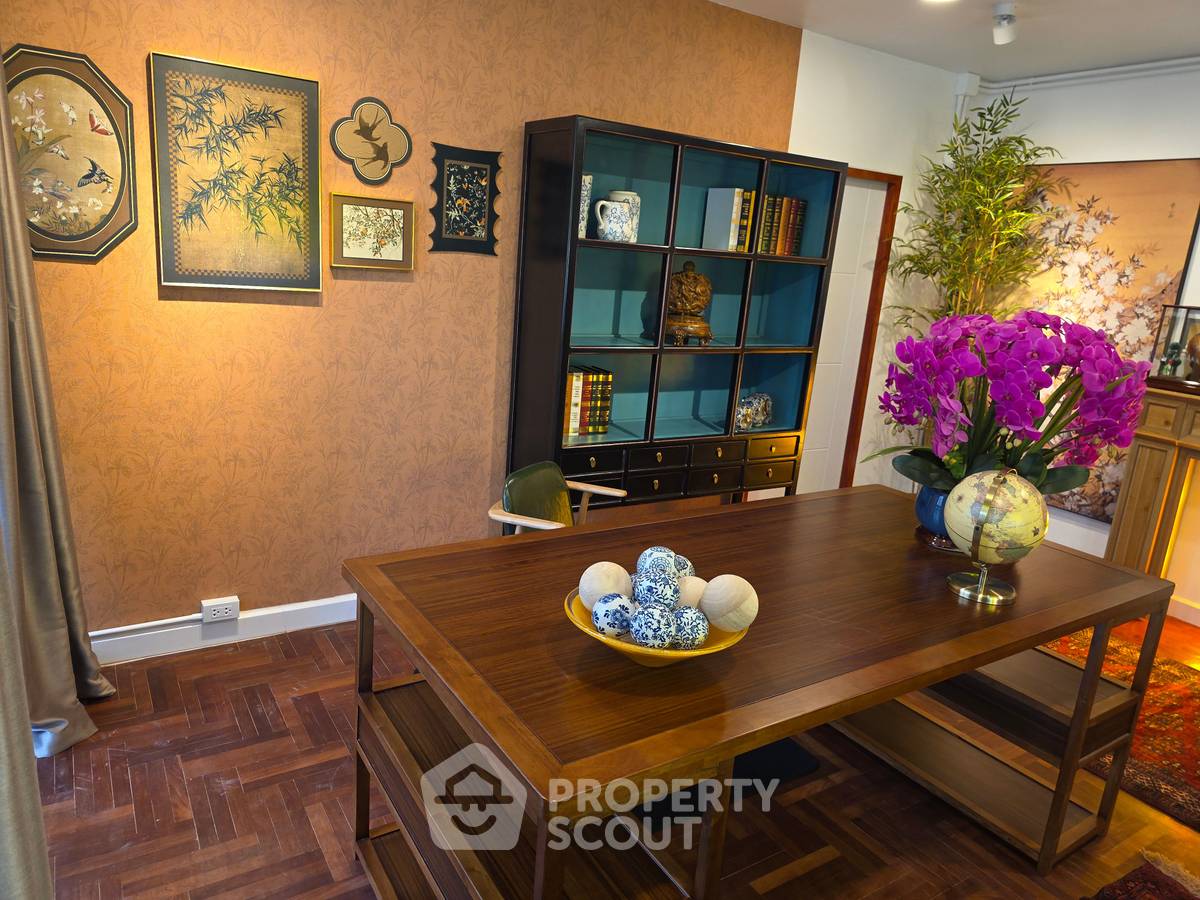 picture 142 Sqm 2-BR Sribumpen Condo Home Near MRT Khlong Toei (ID 3163533) - 11/29