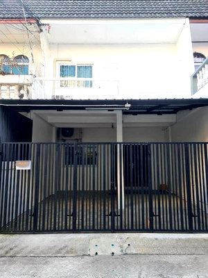 Townhouses for rent Bangna Commercial College : 💥CP-11611💥 For rent: 2-story townhouse, Soi Siripoj, Sukhumvit 81 Rd., 400 meters from BTS On Nut. 👉Add Line @accessliving
