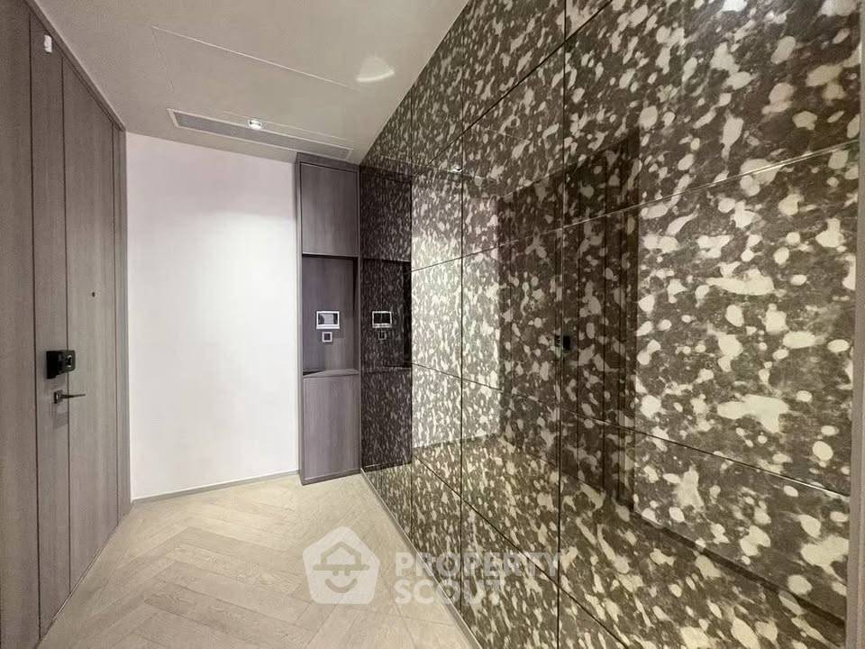 รูป คอนโด 2 ห้องนอน ชั้น 22 ที่ The Reserve Sathorn สถานี BTS ศาลาแดง (ID 3168779) - รูปที่ 13/13