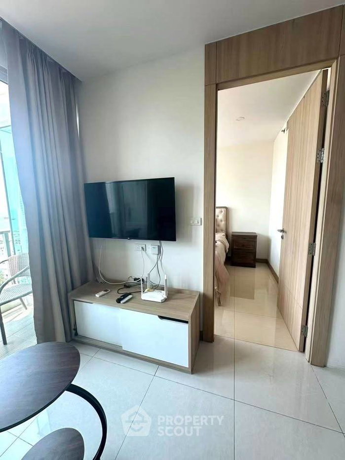 รูป คอนโด 1 ห้องนอน ชั้น 21 ที่ The Riviera Jomtien หาดจอมเทียน (ID 3014217) - รูปที่ 3/14