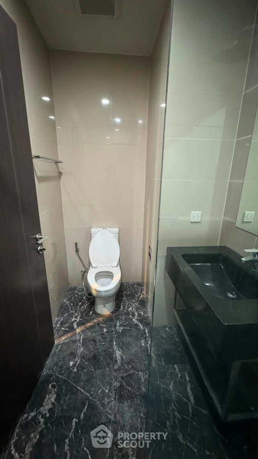 รูป ใกล้ MRT สุขุมวิท เพียง 200 ม. | 1 ห้องนอน The Edge Sukhumvit 23 (ID 3169289) - รูปที่ 9/10