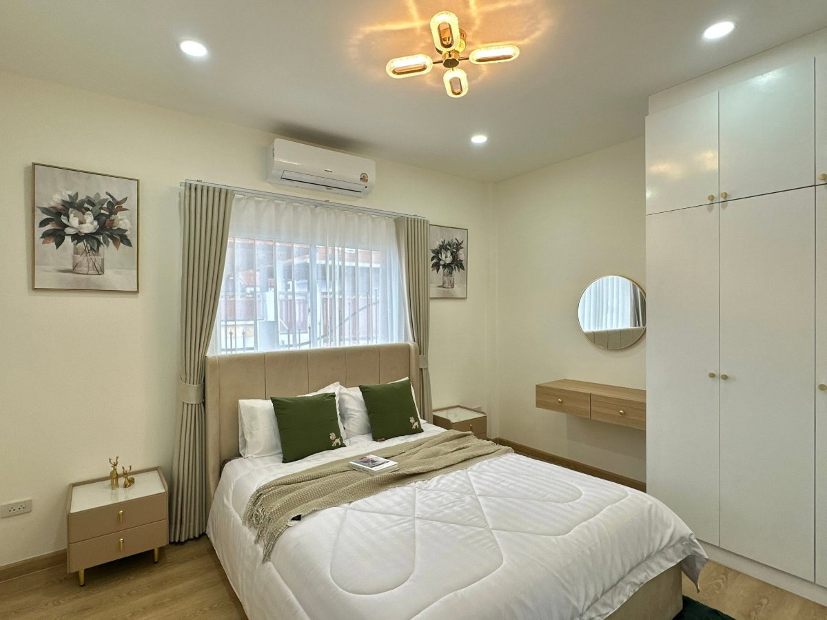 รูป ขายบ้านเดี่ยวพัทยา 3 ห้องนอน บ้านหลังมุม พร้อมเฟอร์นิเจอร์ Built-in ครบ โซนเขาตาโล - รูปที่ 4/28