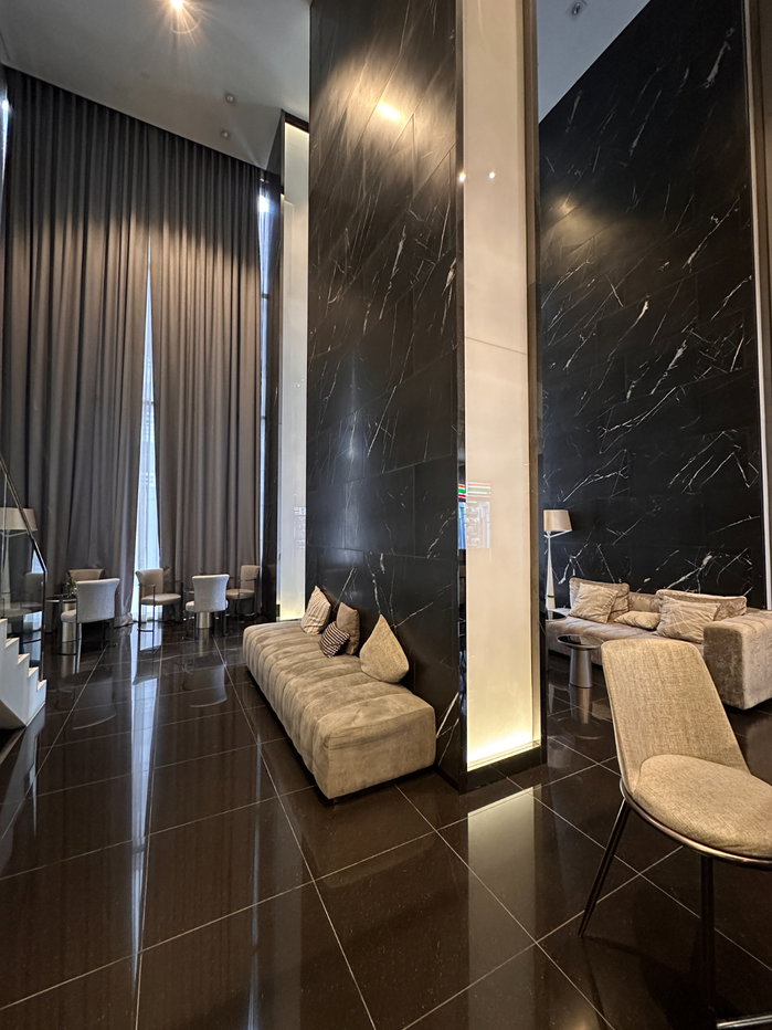 รูป ขายคอนโด KnightsBridge Space Ratchayothin ห้อง Duplex เพดานสูง ห้องมุม - รูปที่ 11/25