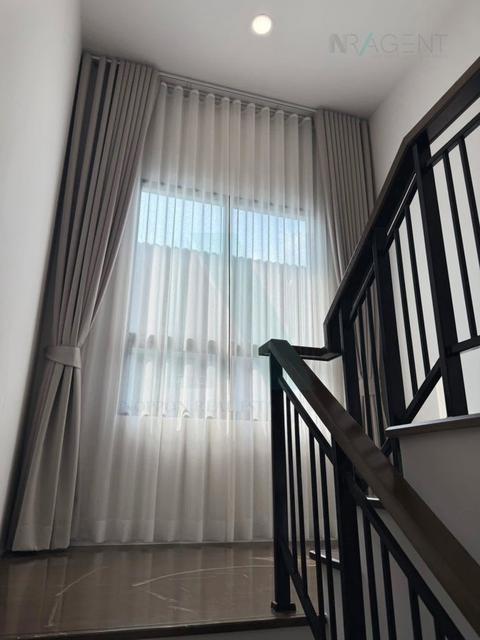 รูป 📌 ให้เช่าบ้านเดี่ยว 2 ชั้น บริทาเนีย บางนา - ศรีวารี 4 ห้องนอน 5 ห้องน้ำ - รูปที่ 5/8