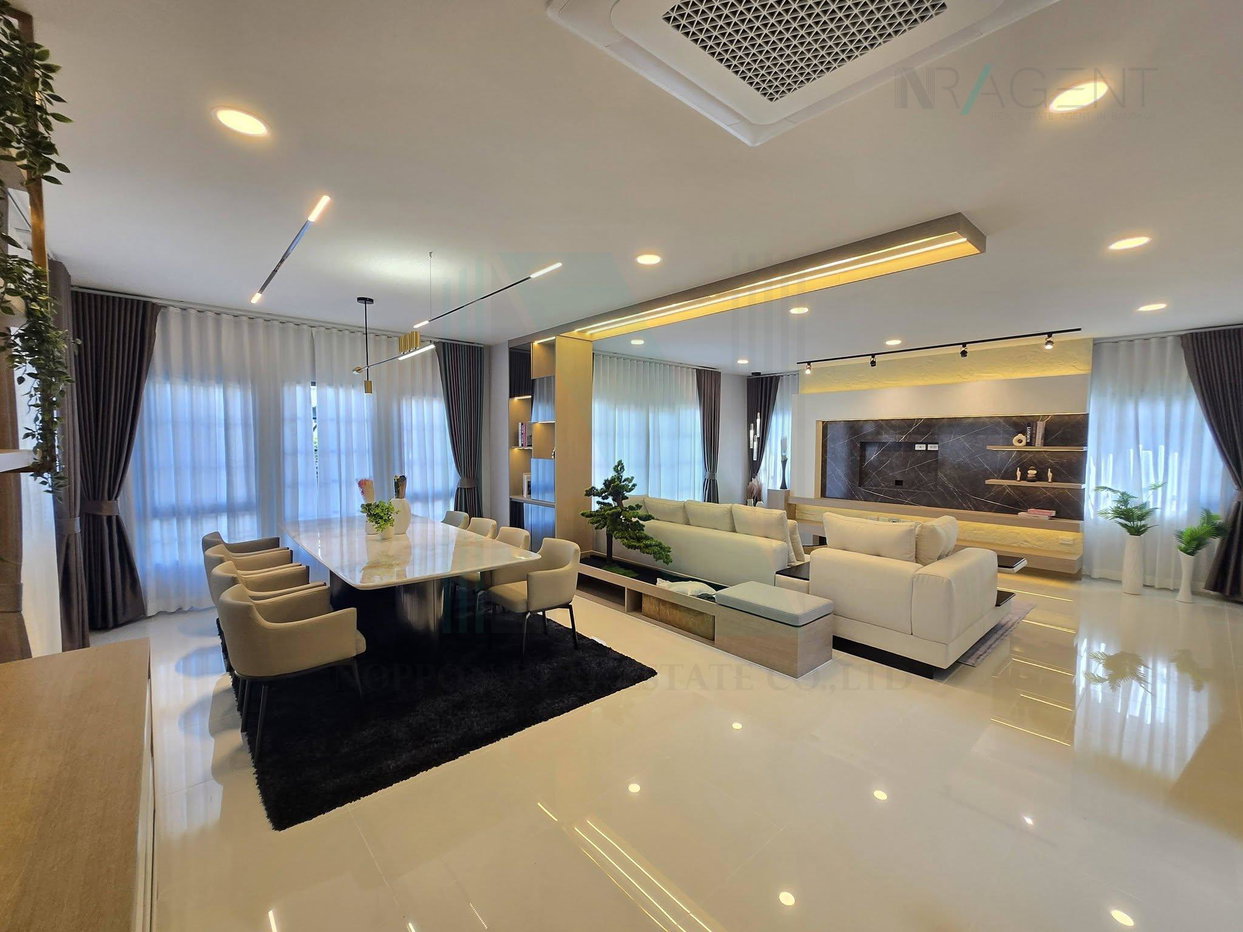 รูป 📌 ขายบ้านเดี่ยว โครงการ เซนโทร บางนา 2 ชั้น 4 ห้องนอน 4 ห้องน้ำ - รูปที่ 2/8