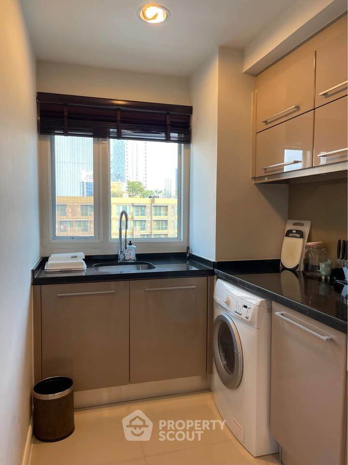 picture Spacious 1-BR 94 Sqm At The Crest Sukhumvit 49 Near BTS Thong Lor (ID 3167997) - 9/19