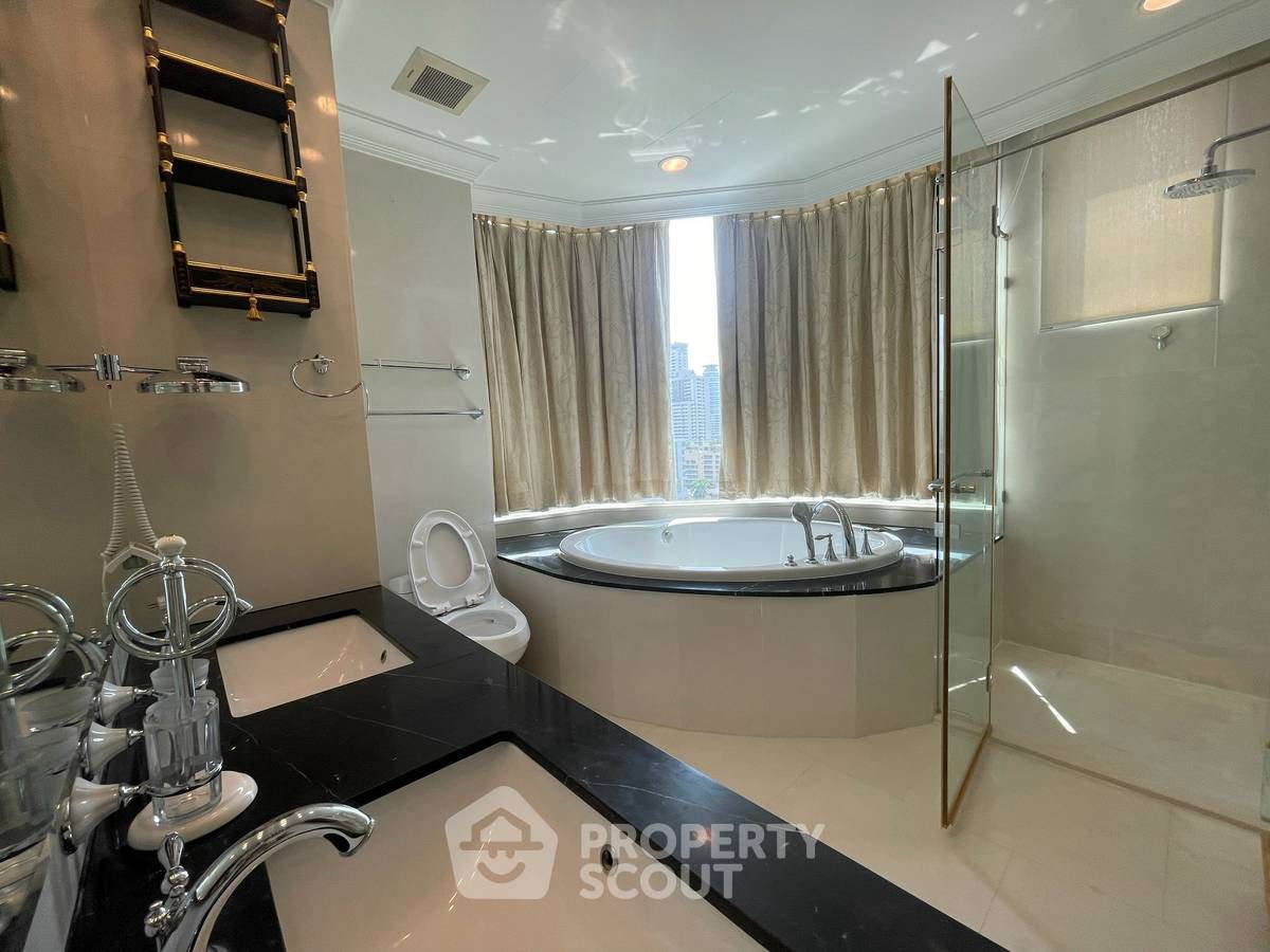 รูป คอนโด 3 ห้องนอน 178 ตารางเมตร Royce Private Residences ใกล้ MRT สุขุมวิท (ID 3119929) - รูปที่ 13/20