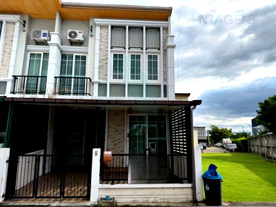 ทาวน์โฮม เขตประเวศ : 📌 ขายทาวน์เฮาส์ โครงการ โกลเด้น ทาวน์ บางนา-สวนหลวง 2 ชั้น 4 ห้องนอน 2 ห้องน้ำ
