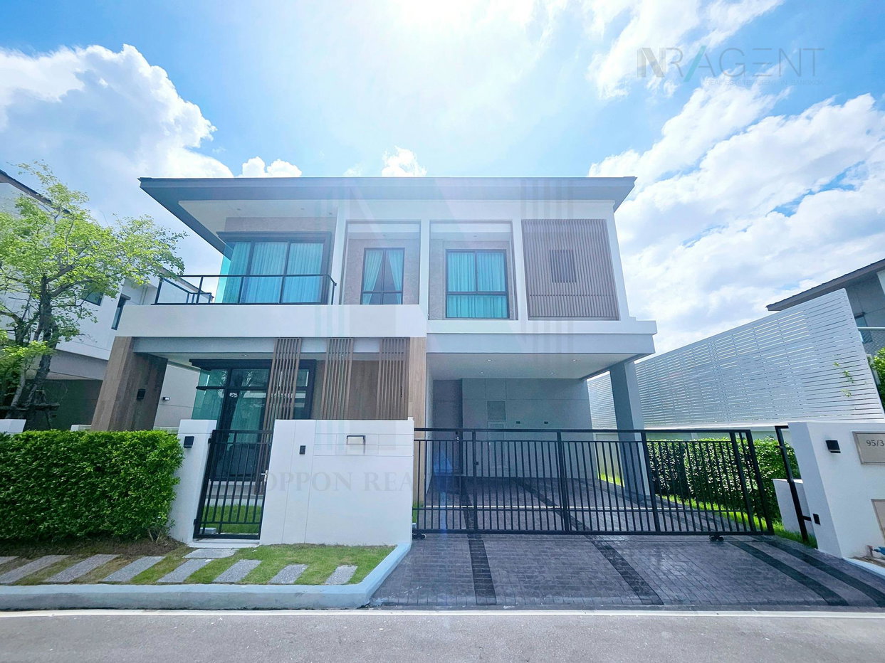 รูป 📌 ขายบ้านเดี่ยว โครงการ บางกอก บูเลอวาร์ด บางนา กม.5 2 ชั้น 4 ห้องนอน 4 ห้องน้ำ - รูปที่ 1/8