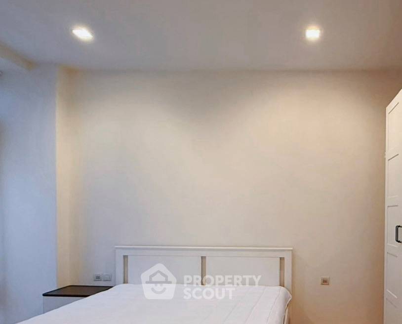 picture 2-BR Circle Living Prototype New Petchaburi Near MRT Phetchaburi (ID 3167171) - 2/7