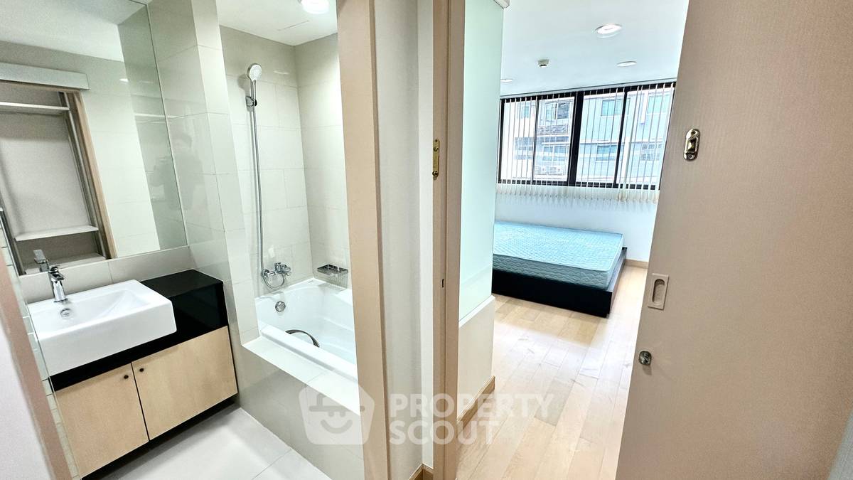รูป ใกล้ BTS วงเวียนใหญ่ เพียง 100 ม. คอนโด 1 ห้องนอน Ideo Blucove Sathorn (ID 3165902) - รูปที่ 5/28