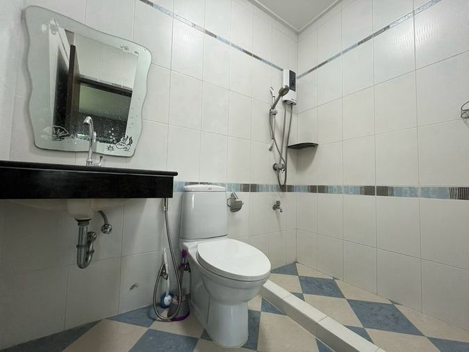 6-bed home office for sale, 280 sqm, 32 sq wah, Watthana