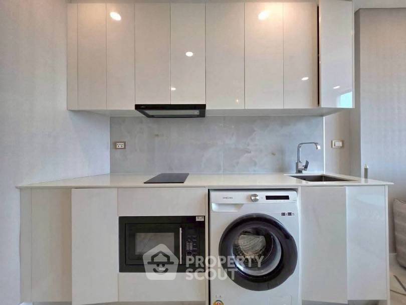 picture 37th-Floor 1-BR Condo At Copacabana Beach Jomtien (ID 3162841) - 8/13