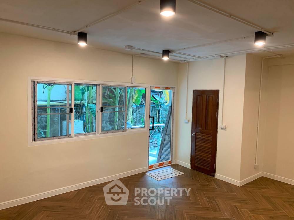 รูป 2 ห้องนอน ขนาด 100 ตร.ม. Thonglor Tower Condominium ใกล้ BTS ทองหล่อ (ID 387153) - รูปที่ 4/7
