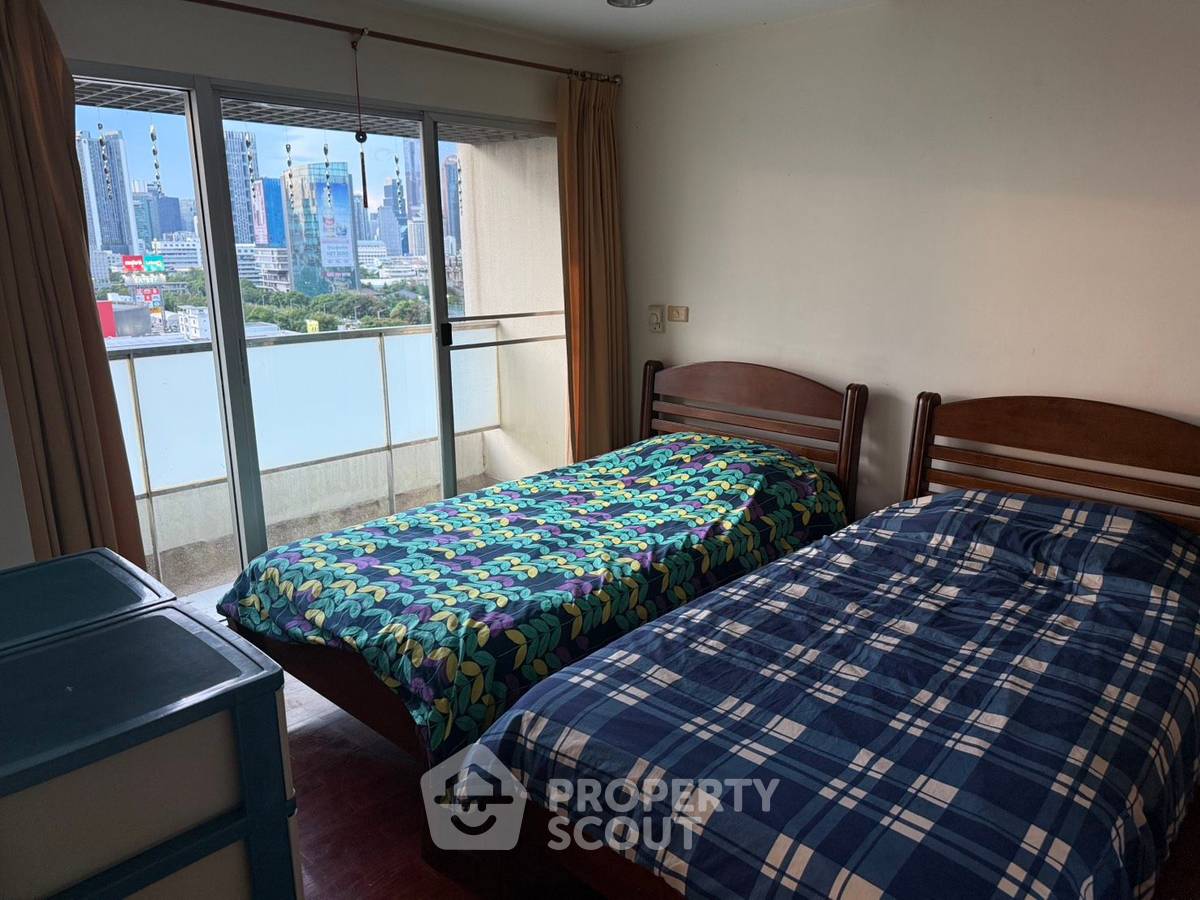 picture 49 Sqm 1-BR Condo At Baan Nonsi, Thanon Chan (ID 3161746) - 13/14