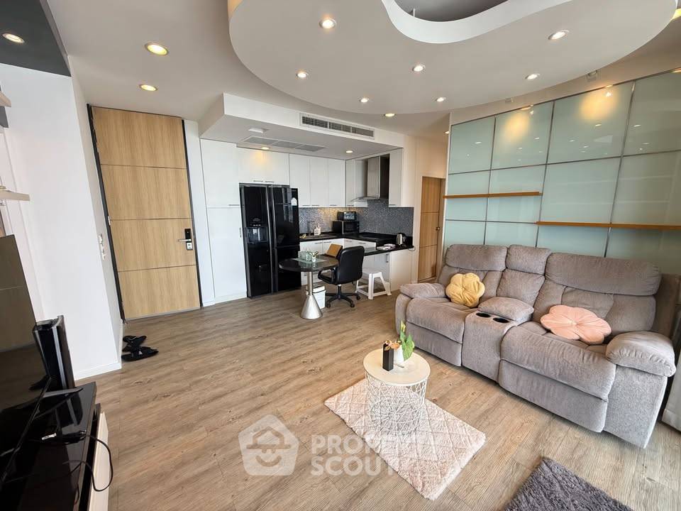 picture 45th-Floor 2-BR At The Issara Ladprao Near MRT Lat Phrao (ID 3168343) - 6/27