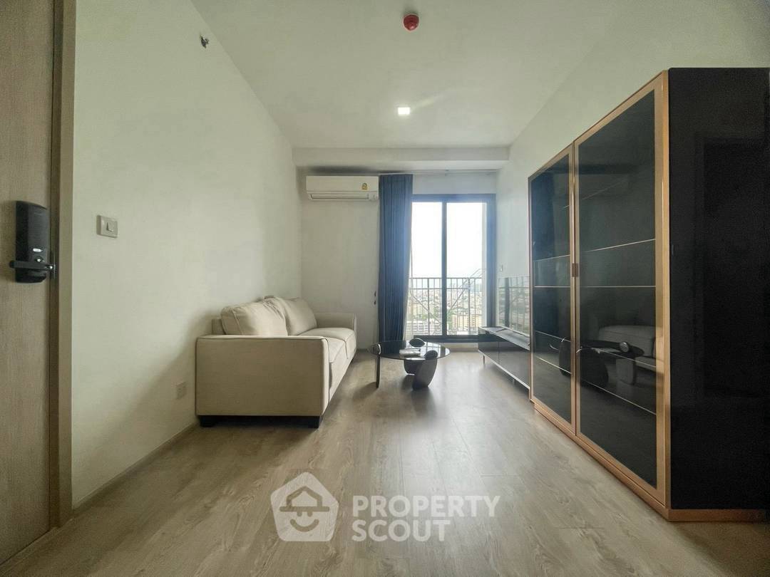 รูป คอนโด 2 ห้องนอน ชั้น 17 The Tree Pattanakarn-Ekkamai ใกล้ ARL Ramkhamhaeng (ID 3167157) - รูปที่ 2/12