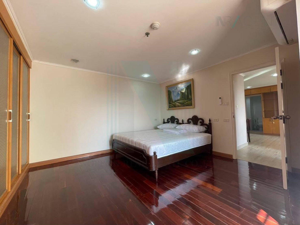 picture 🚩 For Sell Condo LUMPINI VILLE PHAHOL-SUTHISARN Building B, Floor 14,2 bed room, Room size 69 sqm - 6/8
