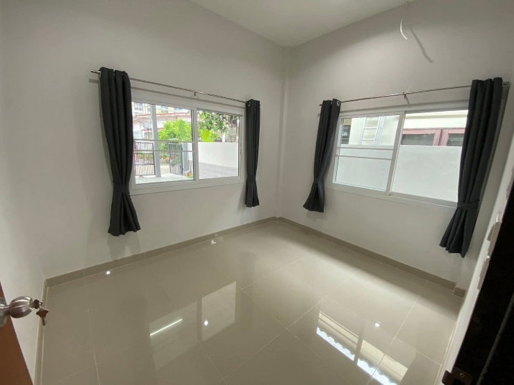 รูป ขาย | ให้เช่า บ้านเดี่ยว 1 ชั้น 52 ตร.ว. ⭐️ Fully Renovated ⭐️ โชคชัย 4 ใกล้ Central Eastville The Crystal เอกมัย-รามอินทรา จอดรถ 4 คัน แอร์ 5 เครื่อง - รูปที่ 10/14