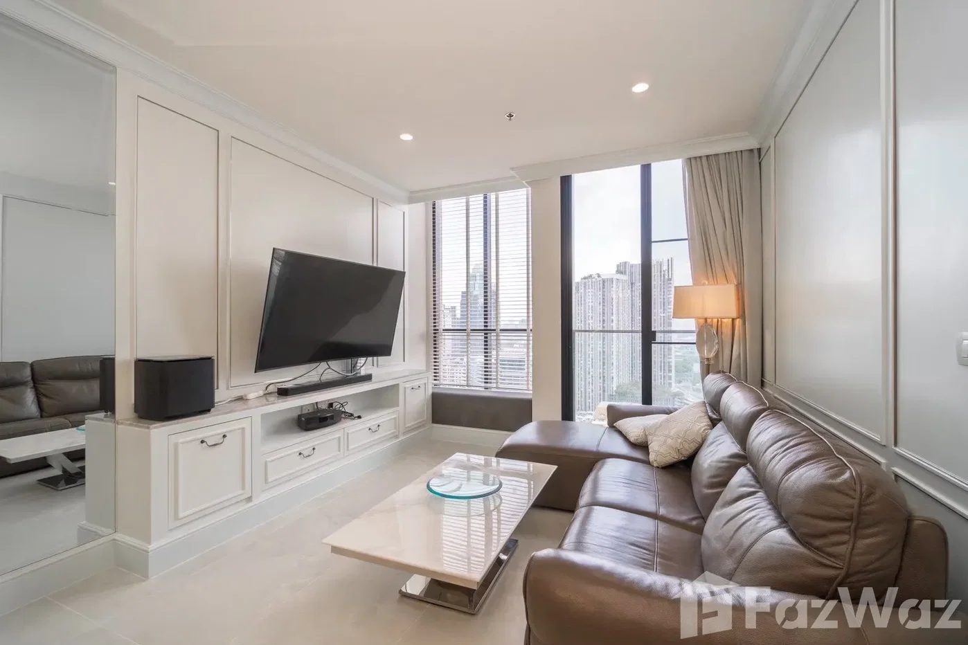 picture Luxury Corner Residence | Noble Ploenchit 6661349 - 2/9