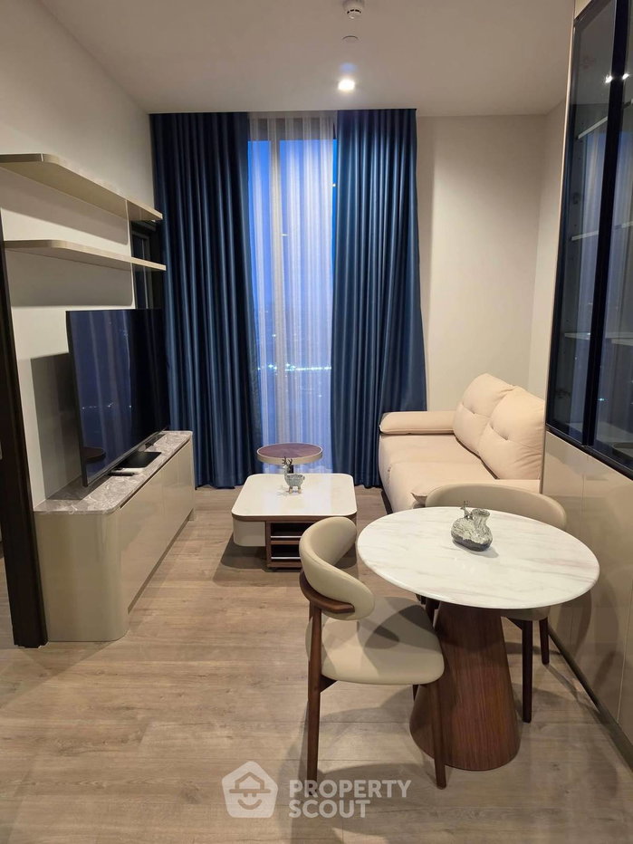 picture 60m To MRT Phahon Yothin | 1-BR Condo At The Crest Park Residences (ID 3165879) - 1/28