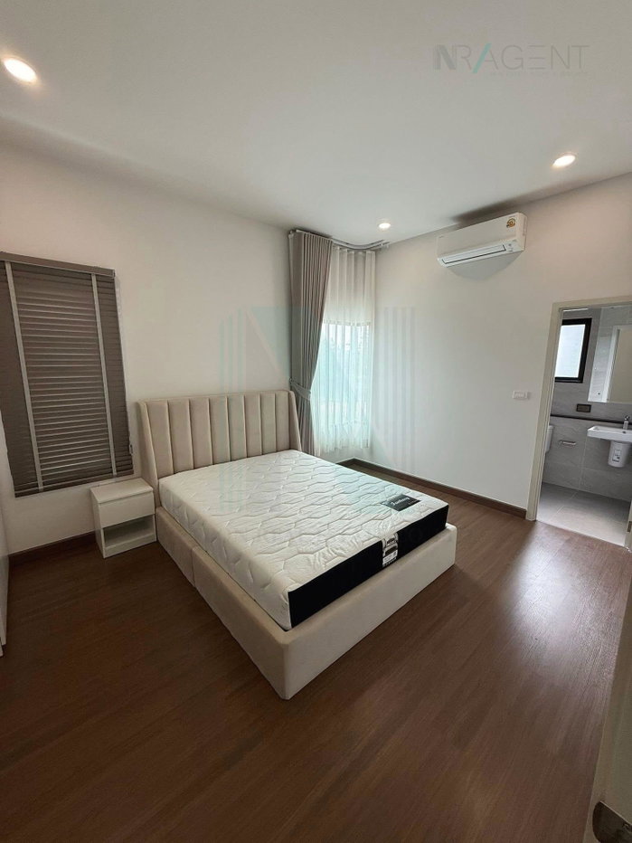 รูป 📌 ให้เช่าบ้านเดี่ยว 2 ชั้น บริทาเนีย บางนา - ศรีวารี 4 ห้องนอน 5 ห้องน้ำ - รูปที่ 8/8