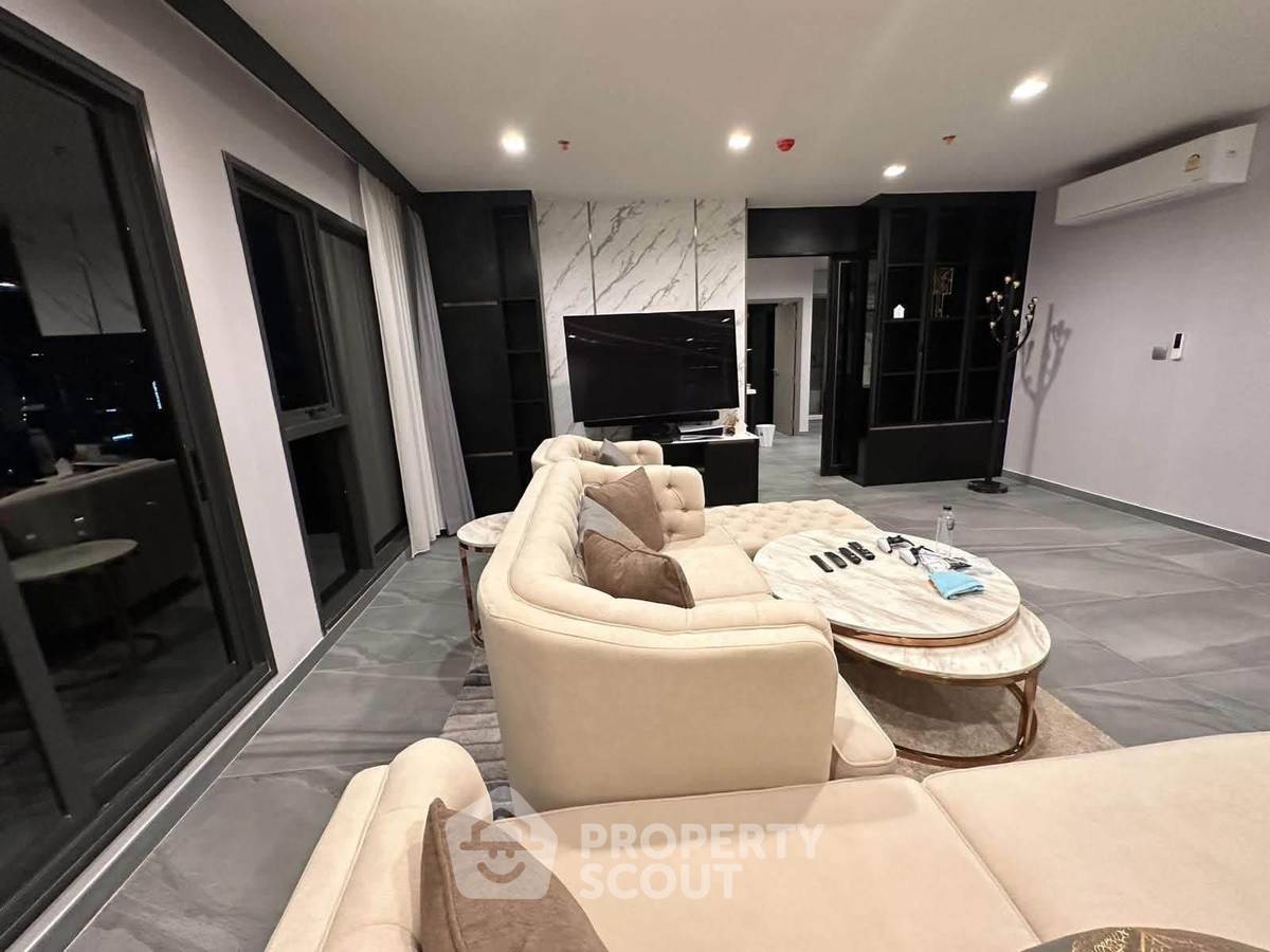 picture 27th-Floor 2-BR At Life Asoke Hype, 400m To ARL Makkasan (ID 3169275) - 7/12