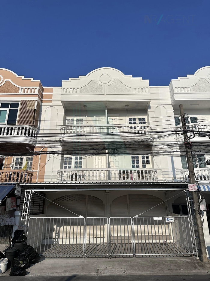 รูป 📌 ให้เช่าทาวน์เฮาส์ 3 ชั้น หมู่บ้านไพโรจน์ บางนา 8 ห้องนอน 6 ห้องน้ำ - รูปที่ 1/8