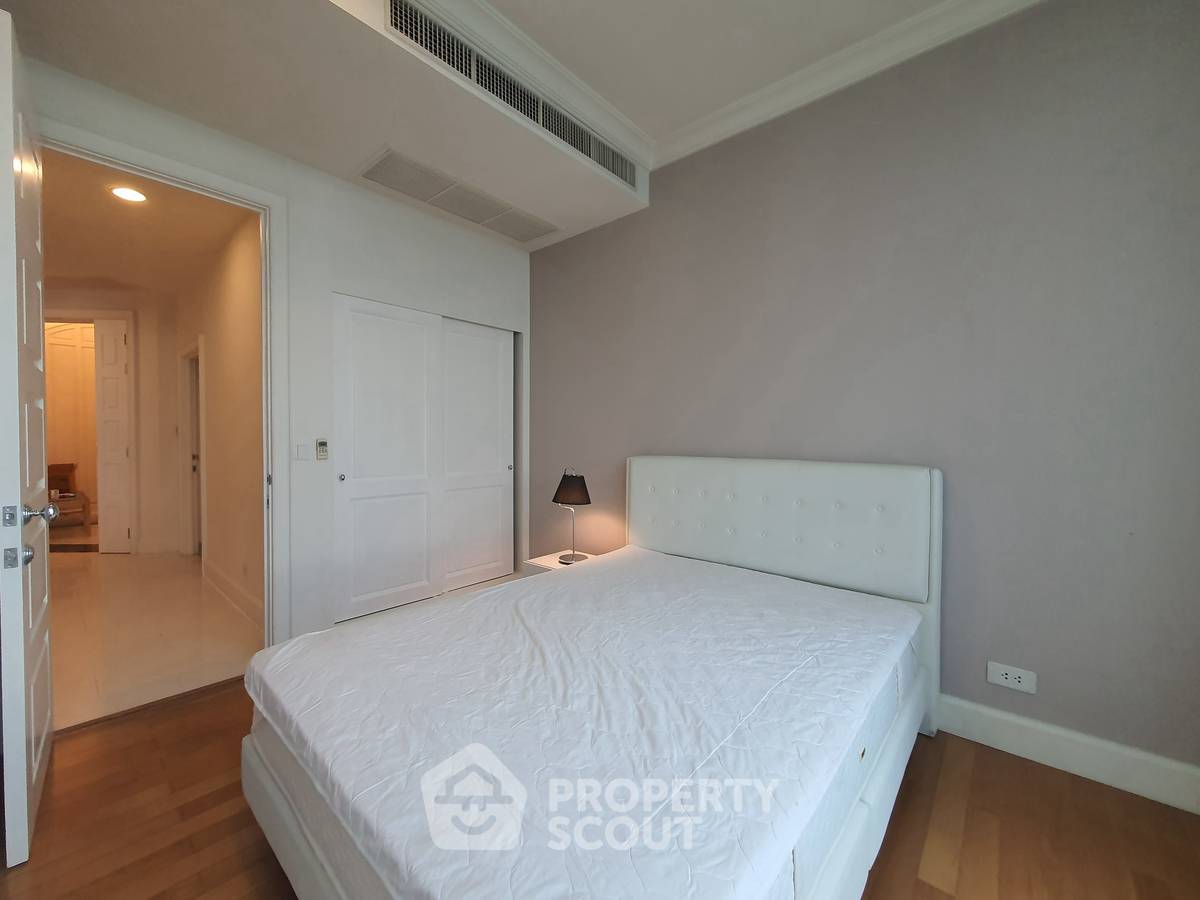 รูป คอนโด 2 ห้องนอน ชั้น 25 Royce Private Residences ใกล้ MRT สุขุมวิท (ID 3167197) - รูปที่ 9/18