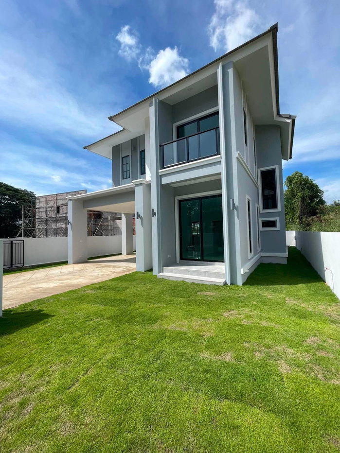 รูป ขายบ้านโมเดิร์น สร้างใหม่ ใกล้สนามบินเชียงใหมาสภาพแวดล้อมเงียบสงบและเป็นส่วนตัว ทำเลดีเยี่ยม - รูปที่ 2/15