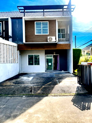 เช่าบ้านเดี่ยว ม.รังสิต : 
  บ้านให้เช่า 2 ชั้น หลังมุม 37 ตร.วา ใกล้ ม.รังสิต หมู่บ้าน Areeya The Color ดอนเมือง - สรงประภา
 เลี้ยงสัตว์ได้