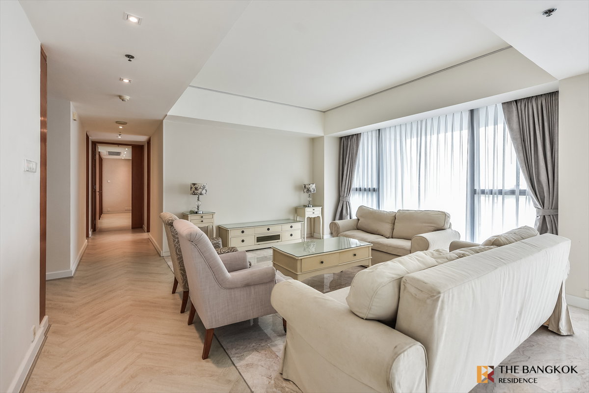 picture Rental Condo 🌇 The Met Sathorn, 3BR 227.63 sq.m. 130K 💎 Beautiful Spacious Unit with Warm-Toned Interiors  - 4/13