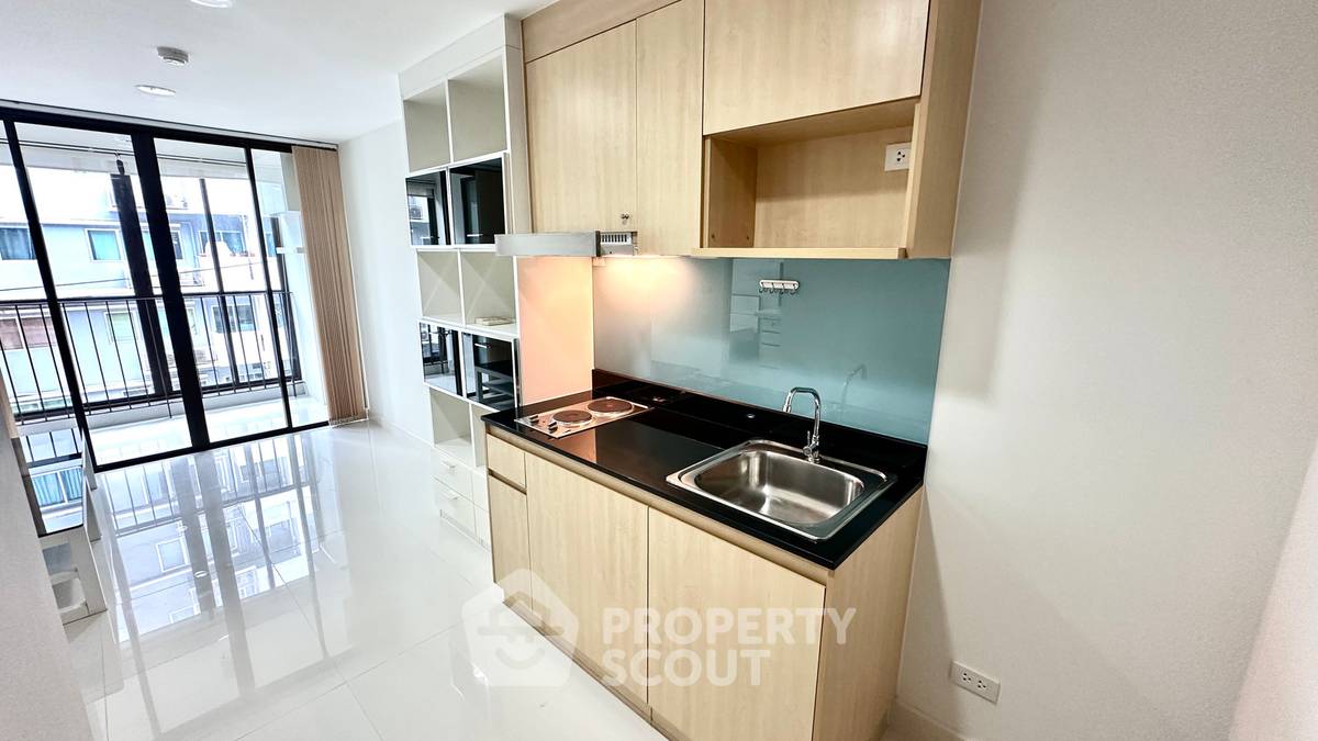 รูป ใกล้ BTS วงเวียนใหญ่ เพียง 100 ม. คอนโด 1 ห้องนอน Ideo Blucove Sathorn (ID 3165902) - รูปที่ 9/28
