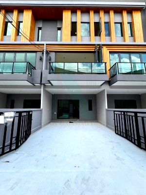 Townhouses for rent Bangkok : 📌 For Rent 3-story Townhouse EIGEN RAMA 9 3 bedroom 4 bathroom