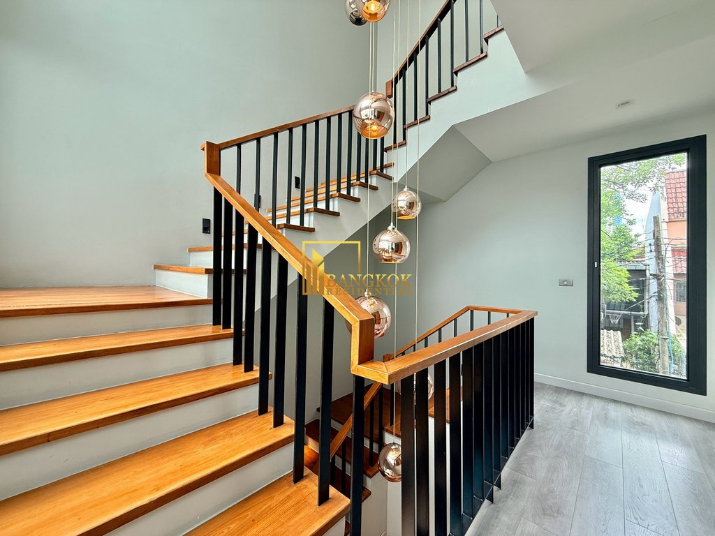 picture Spacious 3 Bedroom Townhouse For Rent in Phrom Phong Area - BR49098TH - 25/45
