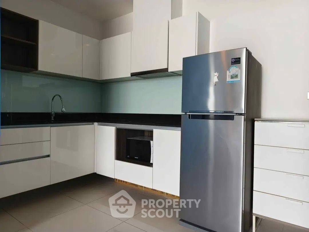 picture 26th-Floor 2-BR Quinn Condo Ratchada 17 Near MRT Sutthisan (ID 3167286) - 6/8