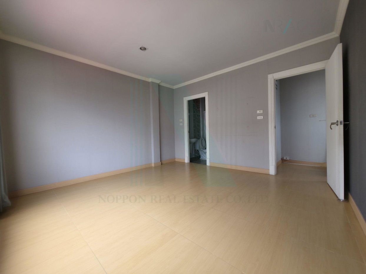 รูป 📌 ขายทาวน์เฮาส์ โครงการ รัชธานี 10 3 ชั้น 3 ห้องนอน 4 ห้องน้ำ - รูปที่ 8/8