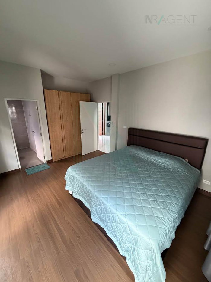 รูป 📌 ให้เช่าบ้านเดี่ยว 2 ชั้น เดอะ ซิตี้ วัชรพล 4 ห้องนอน 5 ห้องน้ำ - รูปที่ 7/8