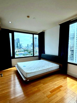 Condos for rent :  Condo for rent :Aguston Sukhumvit 22((BTS Phrom Phong )) MK-02 line @livingbkk 