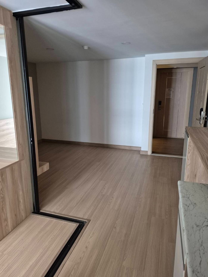 picture Sale LEVEL CONDOMINIUM 2,700,000 - 6/10