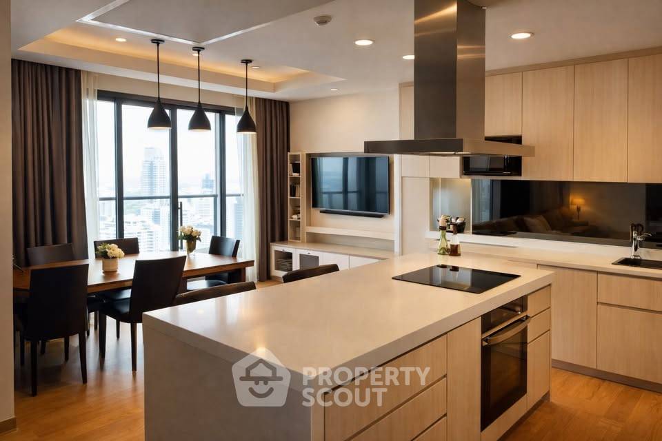 picture 2-BR Condo At The Lumpini 24, High-Floor 44th Near BTS Phrom Phong (ID 3032995) - 7/10