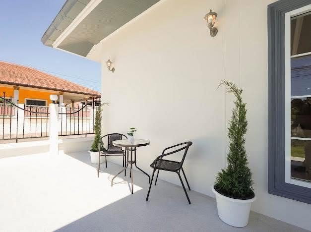 รูป ขายบ้านเดี่ยวพัทยา 3 ห้องนอน บ้านหลังมุม พร้อมเฟอร์นิเจอร์ Built-in ครบ โซนเขาตาโล - รูปที่ 24/28