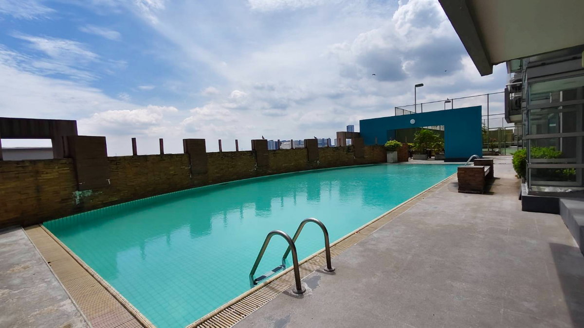 picture Geneva 2 Condominium   Unit 18C 97 Sq.m.  3 Bedrooms  2 Bathrooms - 24/26