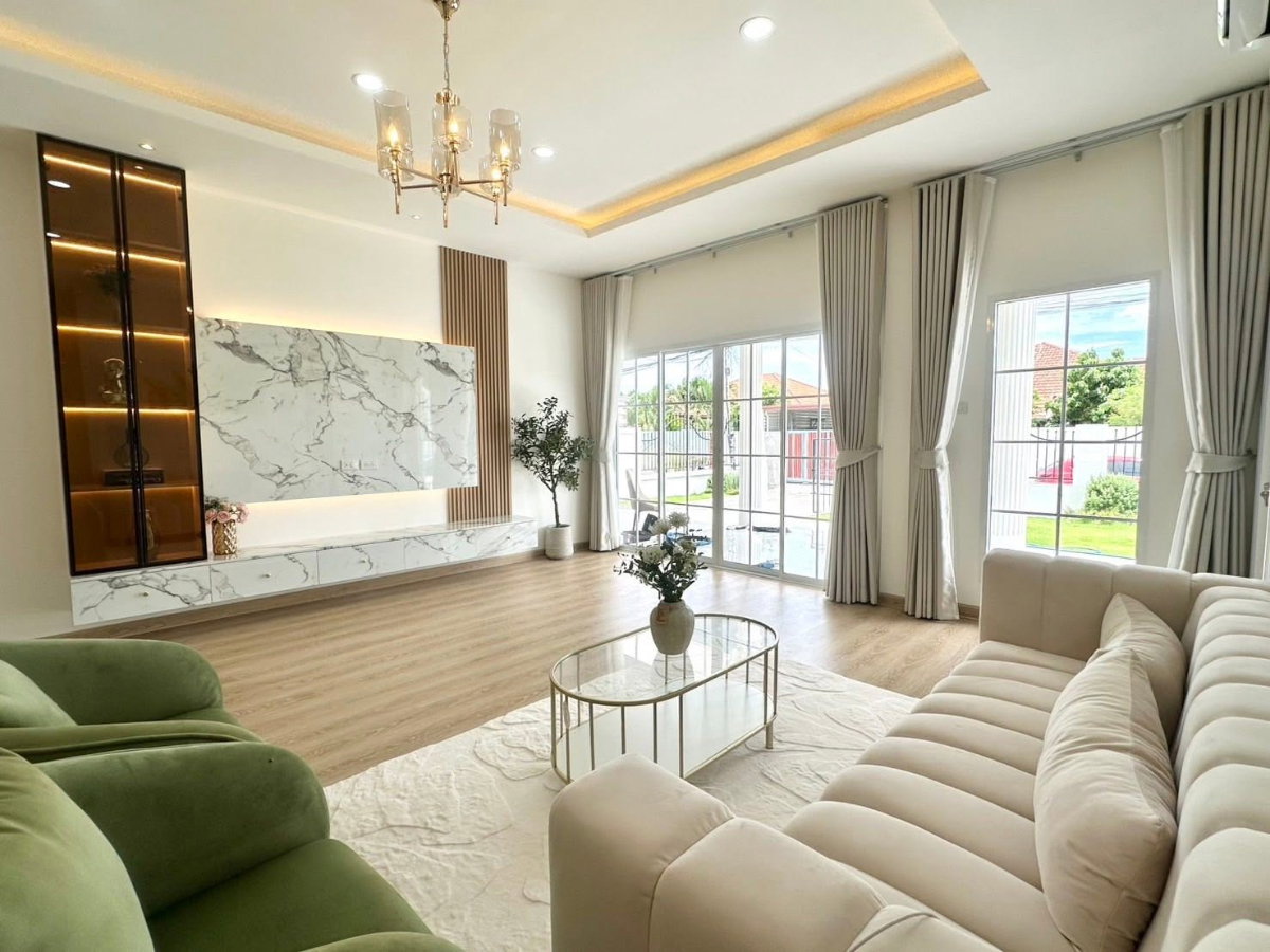รูป ขายบ้านเดี่ยวพัทยา 3 ห้องนอน บ้านหลังมุม พร้อมเฟอร์นิเจอร์ Built-in ครบ โซนเขาตาโล - รูปที่ 2/28