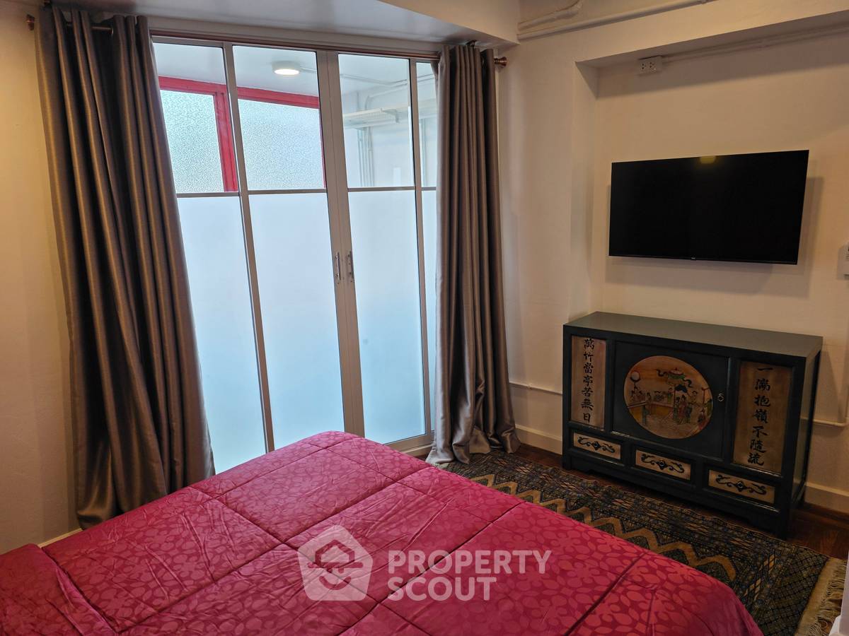 picture 142 Sqm 2-BR Sribumpen Condo Home Near MRT Khlong Toei (ID 3163533) - 19/29