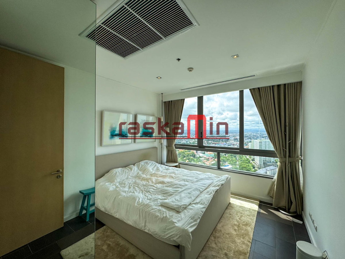 รูป นอร์ทพอยท์ วงศ์อมาตย์ คอนโดดูเพล็กซ์ให้เช่า 4 ห้องนอน 220 ตร.ม. ชั้นสูง หาดวงศ์อมาตย์ - รูปที่ 11/31