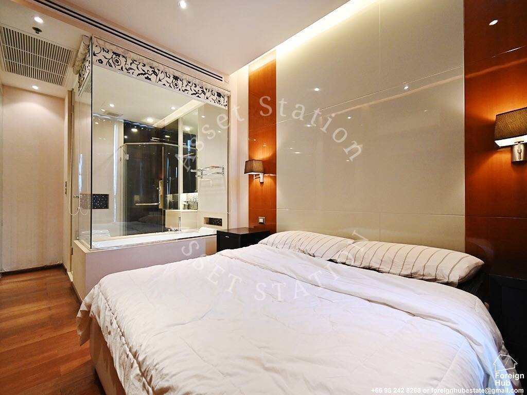 picture The Address Sukhumvit 28 | 🚅 Near BTS Phrom Phong, Emporium, EmQuartier, and Miracle Mall - 2/10