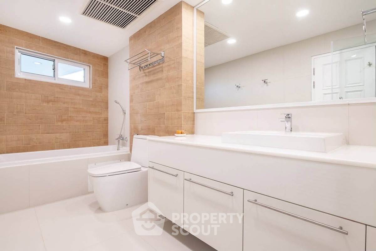 picture 23rd-Floor 3-BR Fifty Fifth Tower Thonglor 200m To BTS Thong Lor (ID 3167807) - 16/30