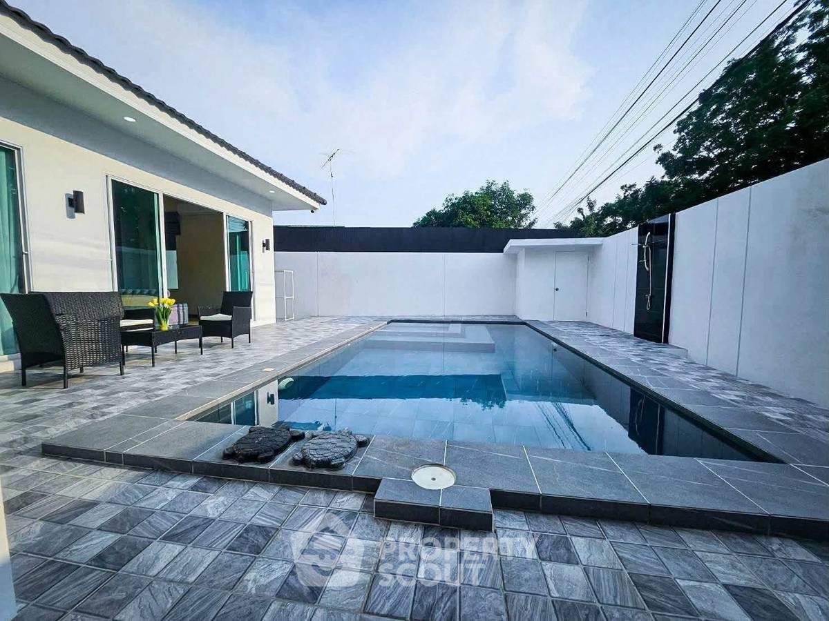 รูป วิลล่า 3 ห้องนอน ขนาด 204 ตร.ม. ทำเลห้วยใหญ่ ชลบุรี (ID 3163927) - รูปที่ 3/13