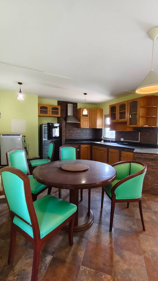 picture Geneva 2 Condominium   Unit 18C 97 Sq.m.  3 Bedrooms  2 Bathrooms - 7/26